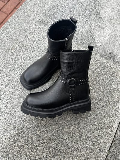 Ботинки Danita черные зернистые